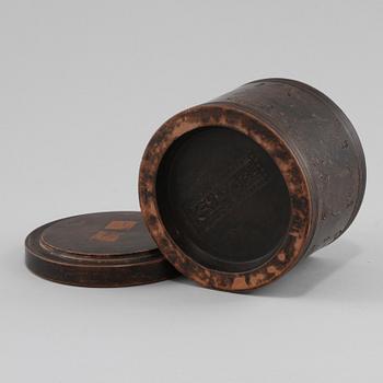 BURK med LOCK, stengods, Kina, troligen 1900-tal.