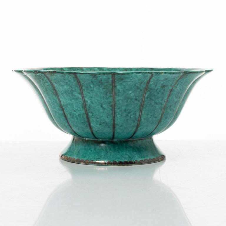 Wilhelm Kåge, a stoneware 'Argenta' bowl, Gustavsberg, Swedn, 1944.