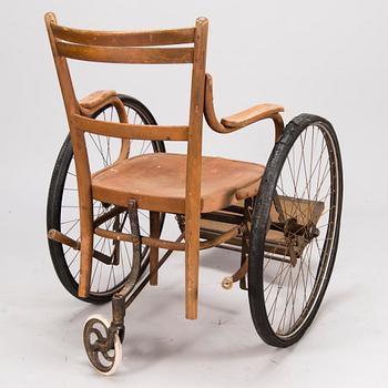 PYÖRÄTUOLI, 1900-luku.