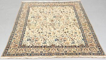 Matto, semi-antique/old Nain, part silk, ca 250,5 x 162 cm.