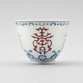 KOPP, porslin, Kina, med sex karaktärers märke, 1900-tal.