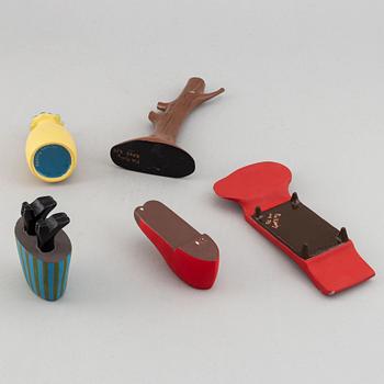 Pia König, a sculpture group with shelf, signed and numbered 5/5, 3/5, 2/5. and 1/5 and dated 2005.