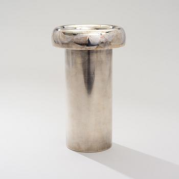 TAPIO WIRKKALA, VAS, sterling silver, "Tillväxt" stämplad TW, Kultakeskus, 1990. Vikt 536 g.