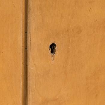 Aino Aalto, kaappi, malli 808 ja vitriini, malli 214 O.Y. Huonekalu- ja Rakennustyötehdas A.B. 1950-luvun alku.