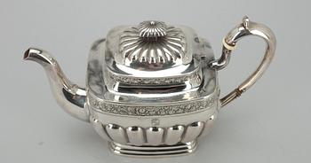 TEKANNA, silver, Juho Tepponen, Helsingfors 1925. Tot. vikt ca 517 g.