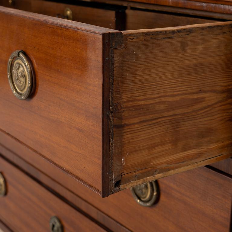 A Gustavian chest of drawers, end of the 18th century,
