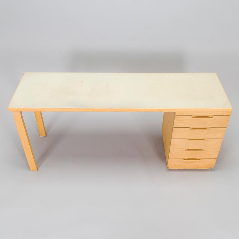 Alvar Aalto, skrivbord, Artek 1960-tal.