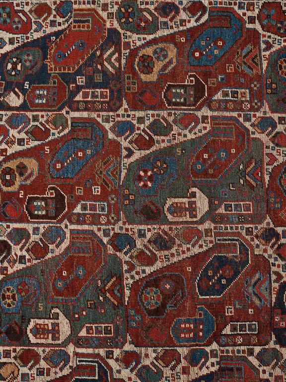 A RUG, antique/semi-antique Qashqai, "Mother-and-Child", ca 184,5 x 149 cm.