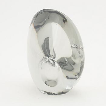 Timo Sarpaneva, a 3567 glass sculpture, 'Sitting bird', Iittala, Finland, singed and dated 1955.