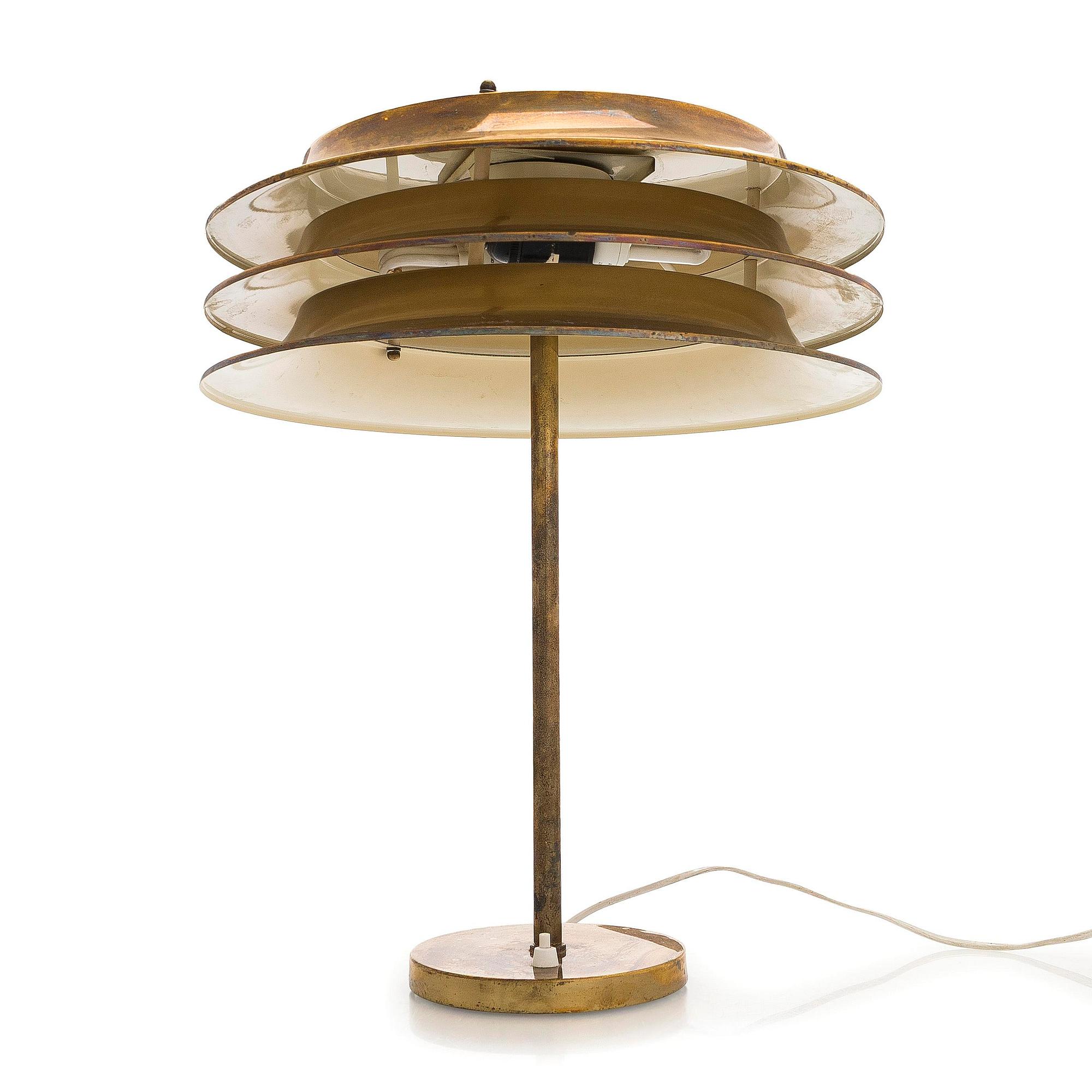 Kai Finnmark (Kai Ruokonen), a 1970s table lamp 'Palace' modell P-0161-3,  for Lynx Ltd.