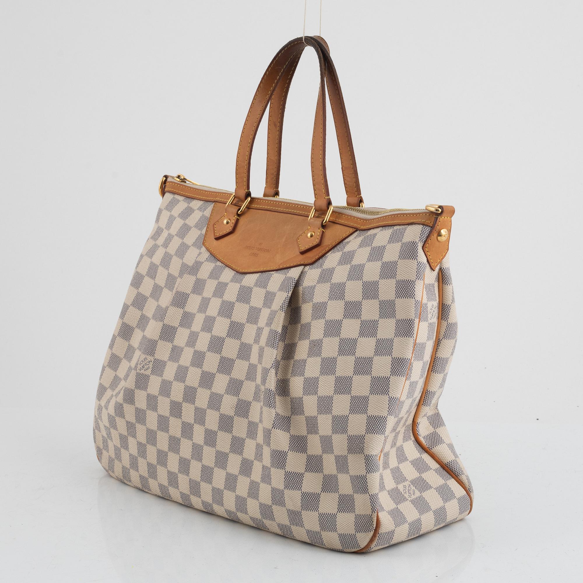 Louis Vuitton, väska, "Siracusa GM". 2011.