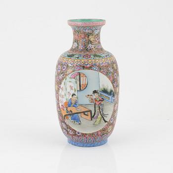 A millefiori porcleain vase, China, 20th century.