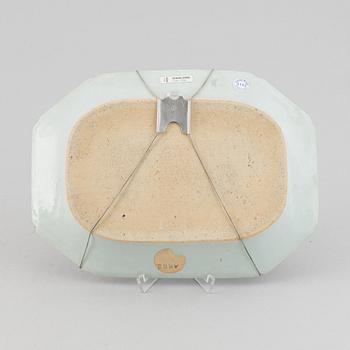 Two blue and white export porcelain serving dishes, Qing dynasty, Qianlong (1736-95).