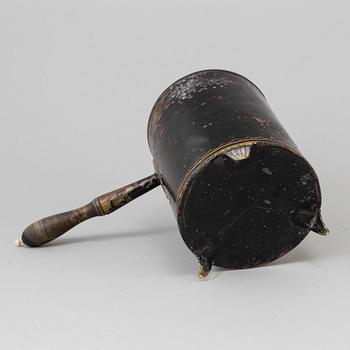 KAFFEKANNA, koppar, sengustaviansk, i O.F Richmans art, sannolikt Falun 1800-talets början.