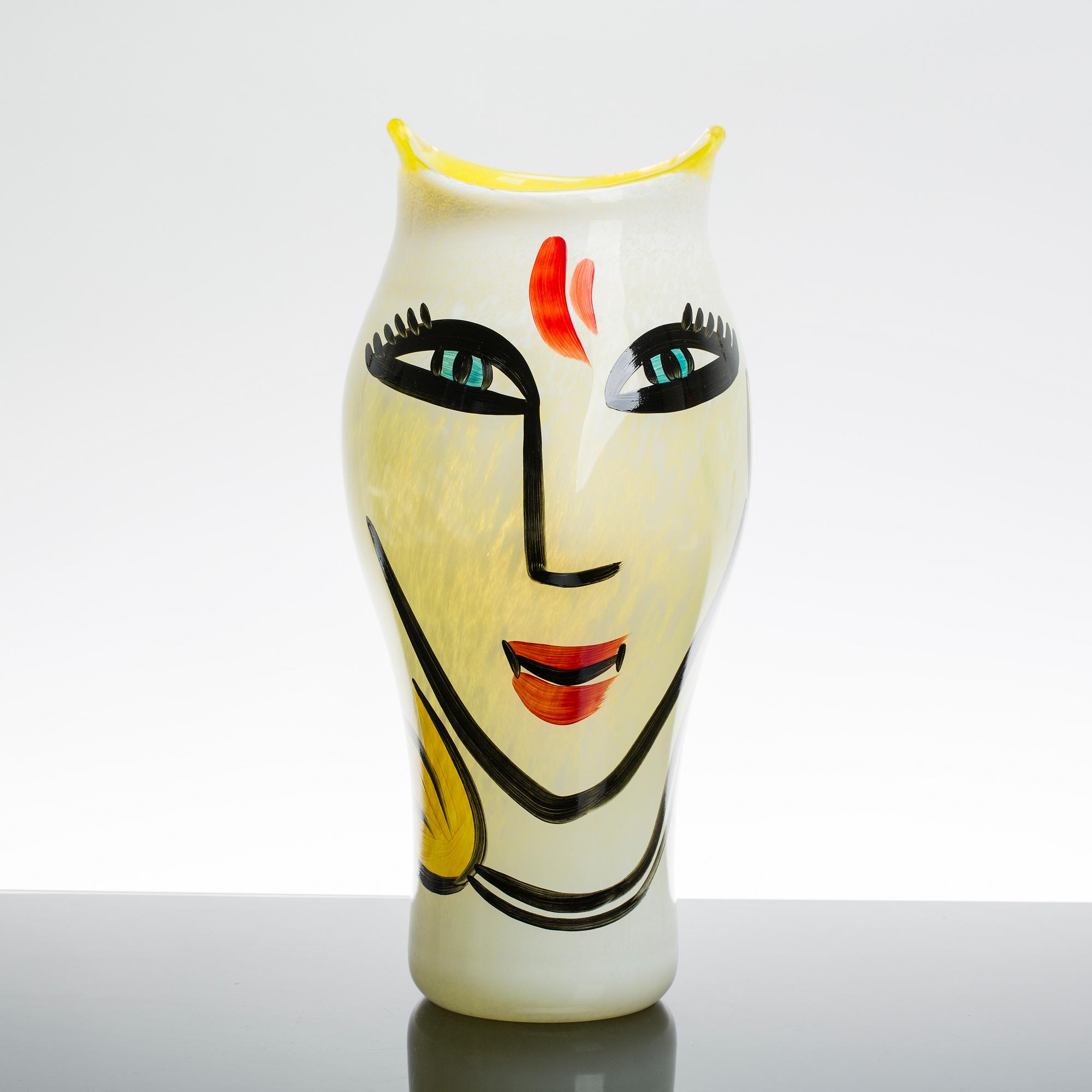 ULRICA HYDMAN-VALLIEN,