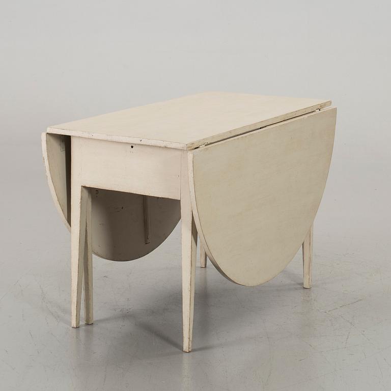 A swedish 19th century table.