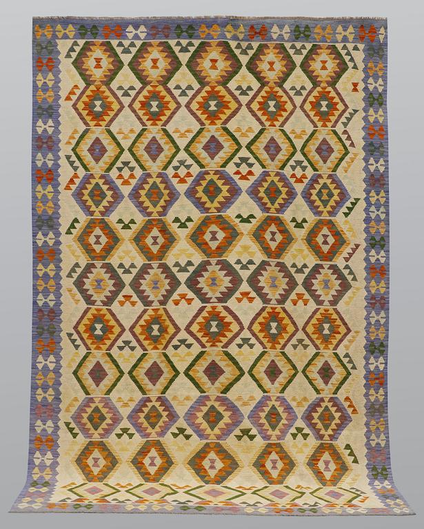 A carpet, kilim, ca 293 x 198 cm.