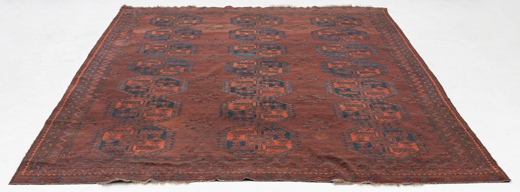 Carpet, semi-antique Ersari, approx. 346 x 228 cm.