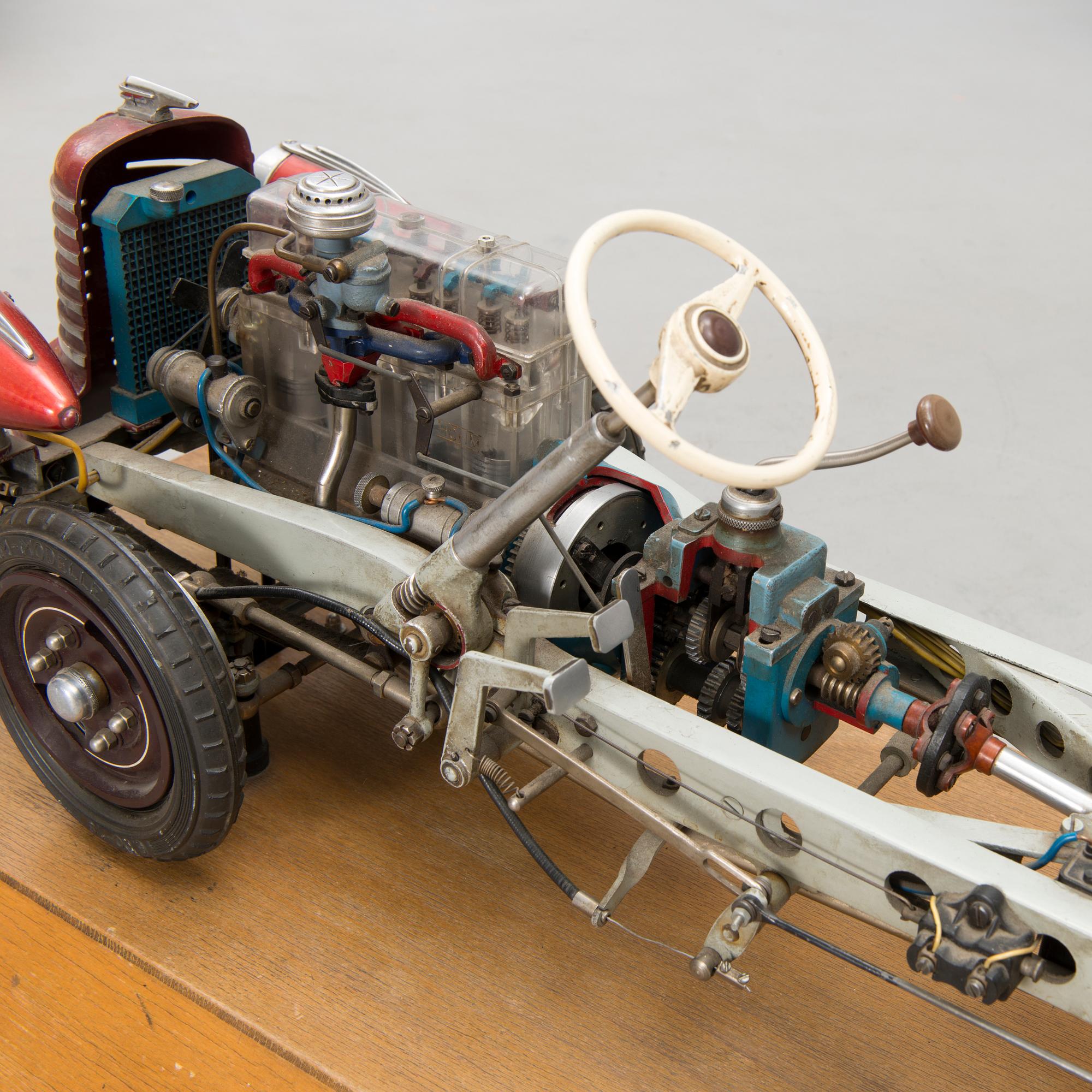 A mid-20th century demonstration model by Werner Degener Lehrmittel GmbH, Hannover,  Germany.
