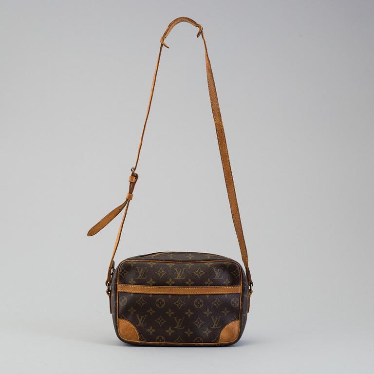 LOUIS VUITTON, a 'Trocadero' monogram sholder bag.