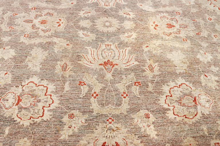 A Ziegler carpet, c. 300 x 246 cm.