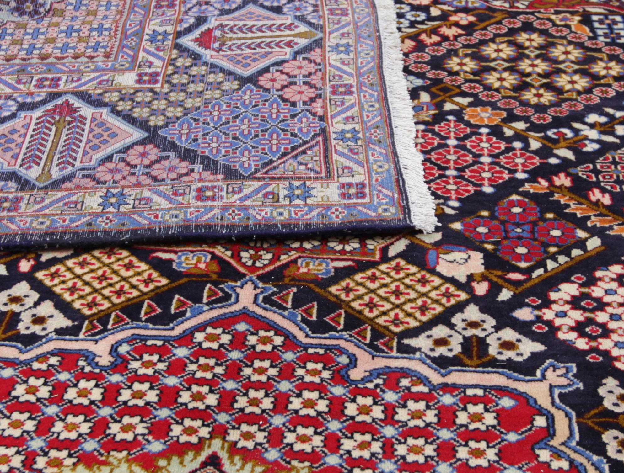 MATTA, Nadjafabad, ca 440 x 315 cm.