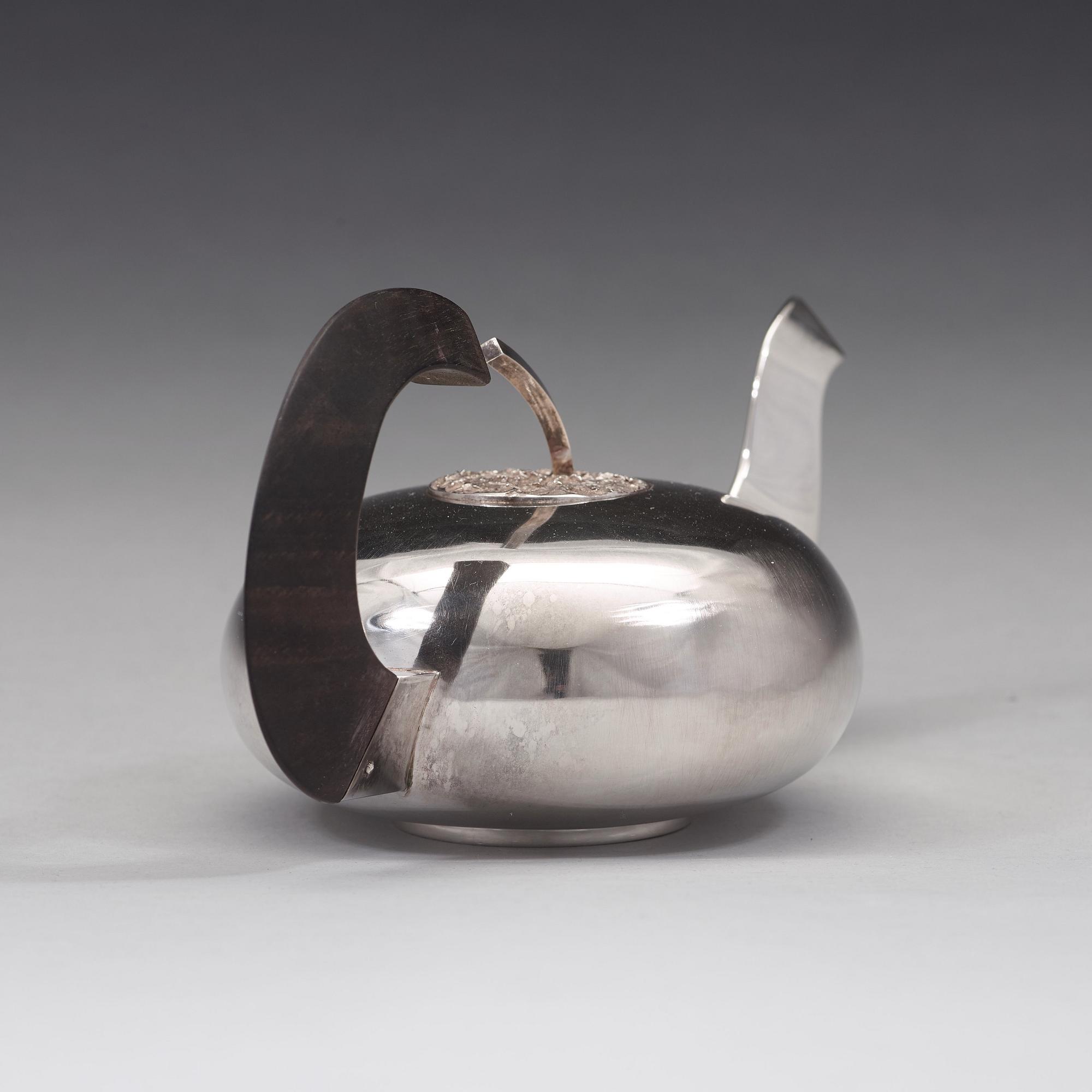 Karlheinz Sauer, A Karl-Heinz Sauer silver teapot, Västerås, Sweden 1986.