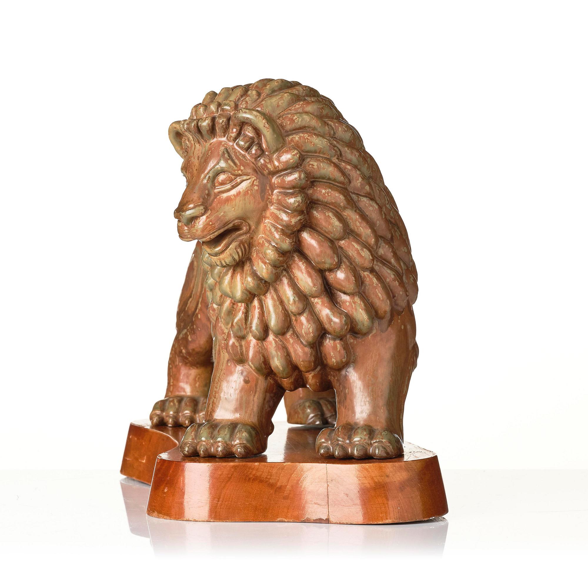 Gunnar Nylund, a unique sculpture of a lion, Rörstrand 1950s.