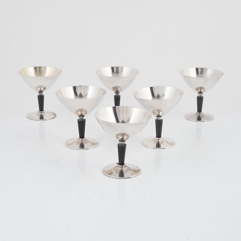 Folke Arström, cocktailshaker samt glas, 6 st, nysilver, GAB.
