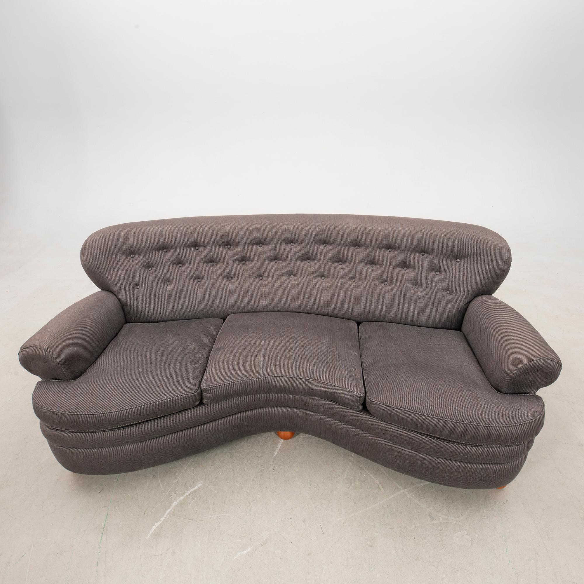 Josef Frank, sofa, model 968 for Svenskt Tenn 2008.