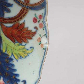 A pair of famille rose 'tobacco leaf' dishes, Qing dynasty, Qianlong (1736-95).