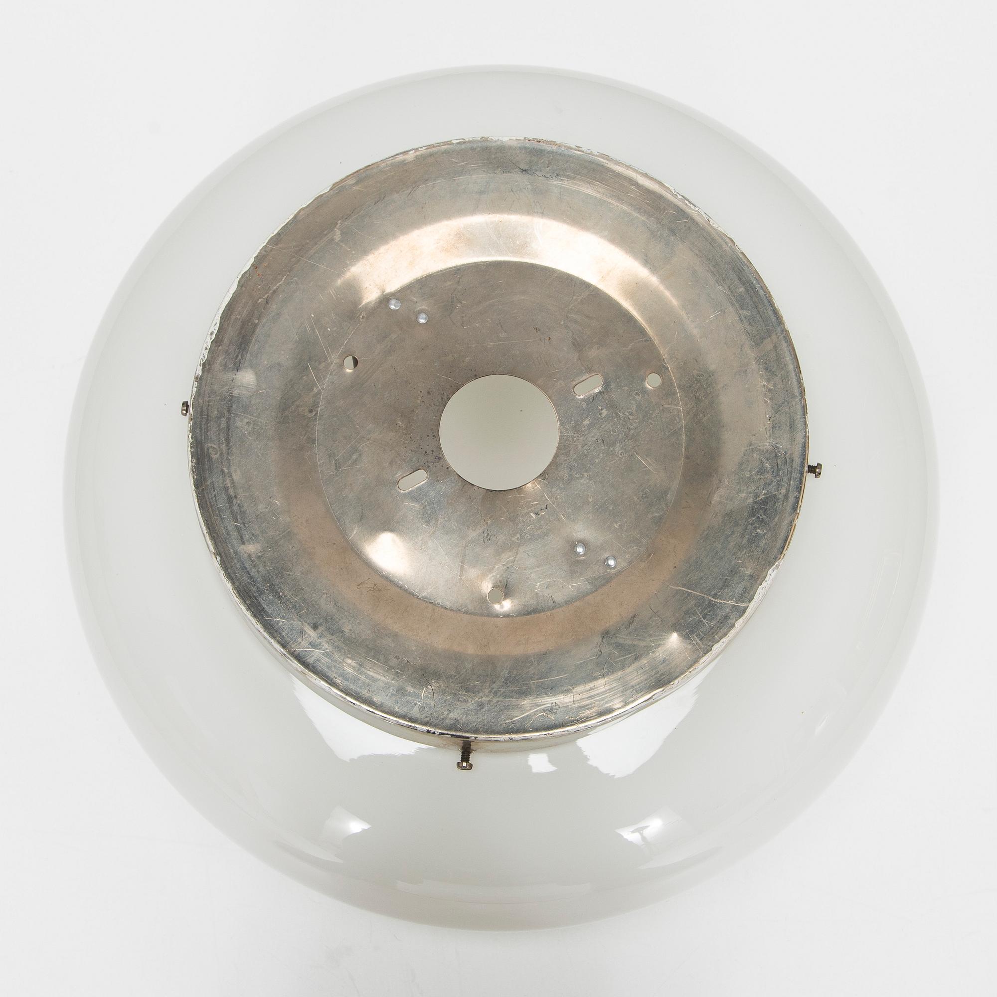 Paavo Tynell, a 1950's '1622' ceiling light for Taito.