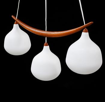 TAKLAMPA, modell nr 512 "Bananen", Uno och Östen Kristiansson, Luxus, 1950/60-tal. Höjd ca 110 cm.