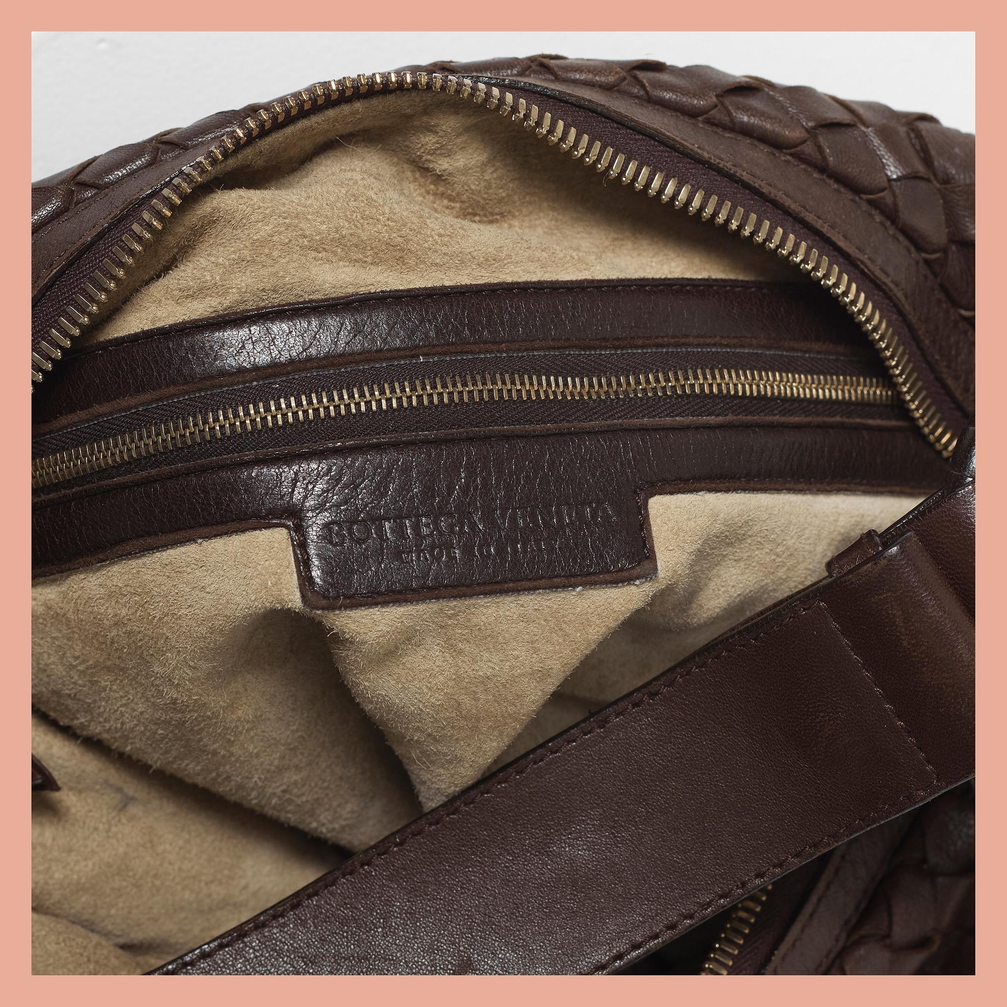 VÄSKA, Bottega Veneta.