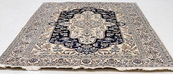 Matta, Nain, Ca 300 x 200 cm.