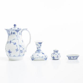 Royal Copenhagen, 27 service pieces, 'Blue Fluted', Denmark.