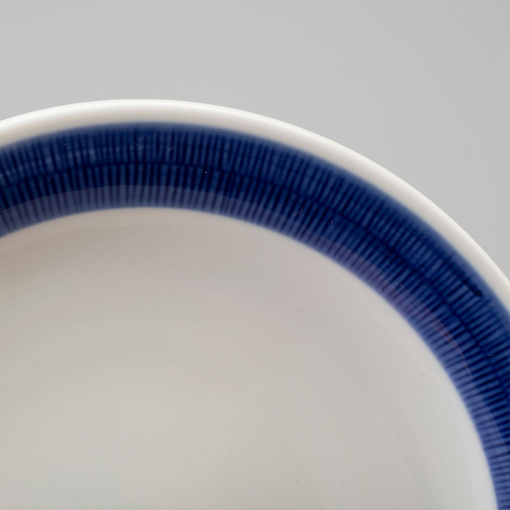 a 51 pcs porcelin dinner service, 'Koka blå', by Hertha Bengtsson, Rörstrand, in production 1956-1988.