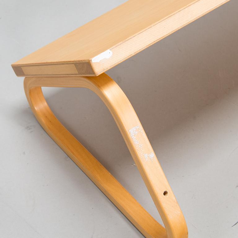 Alvar Aalto, hyllor, ett par, modell 112B, Artek, sent 1900-tal.