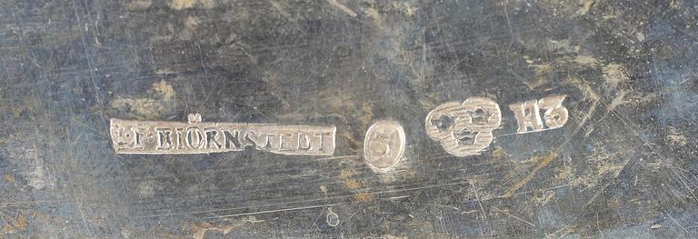 KAFFEKANNA, silver, Johan Fredric Björnstredt, Stockholm, 1814. Vikt ca 854 g.