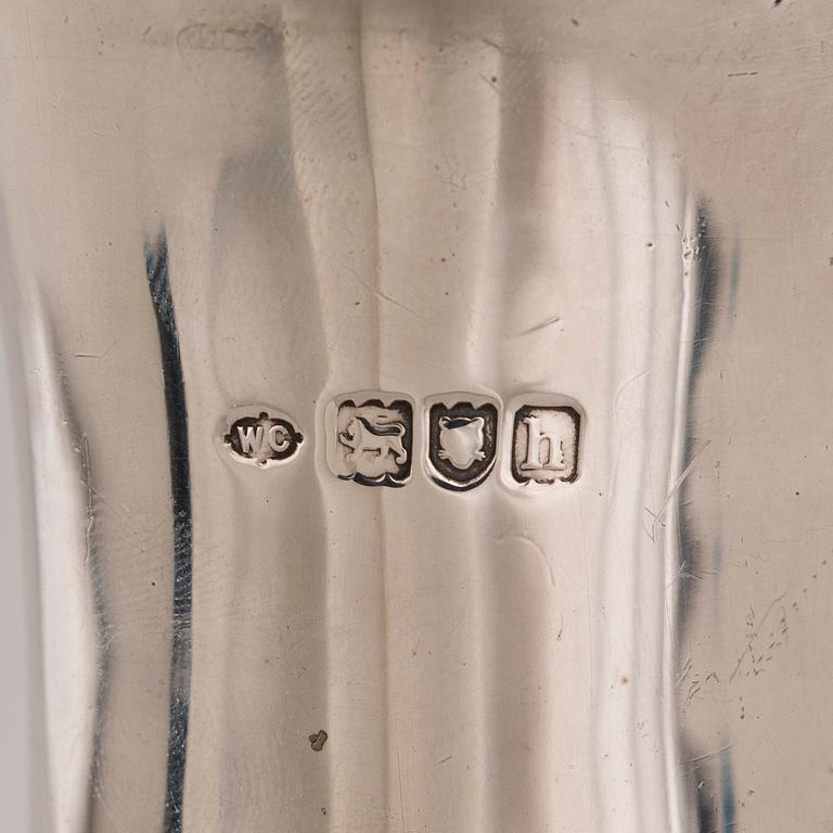 A sterling silver vase, mark of William Comyns & Sons, London 1903.