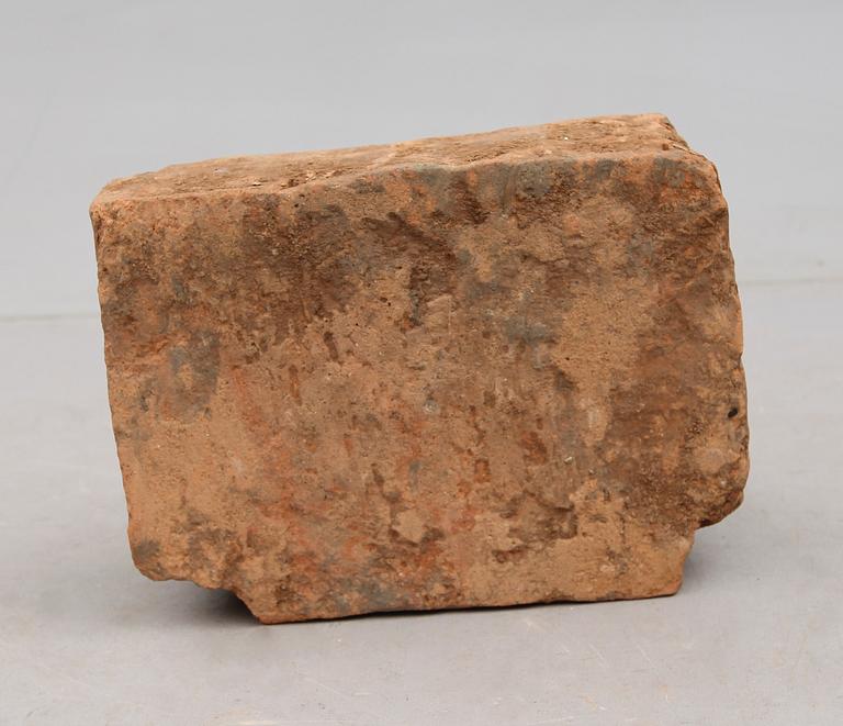 DEKORELEMENT från tempel, terracotta, Java, 800-/1900-tal.