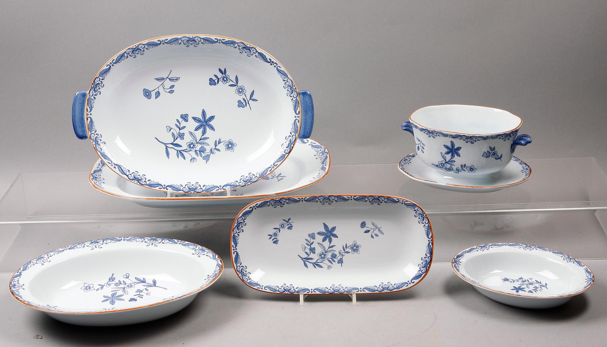 MATSERVIS, 32 delar, fältspat/flintgods, "Ostindia", Rörstrand.