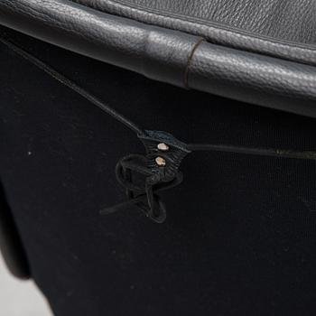 Bruno Mathsson, fåtöljer, ett par, "Jetson" för Dux 2000-tal, formgiven 1969.