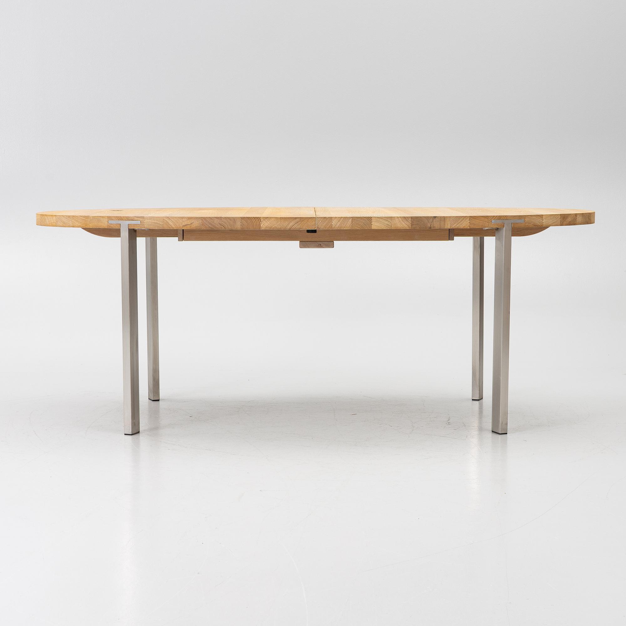 Nissen & Gehl, dining table, model "GM 210", Gramrode Møbelfabrik, Naver Collection, Danmark 2018.