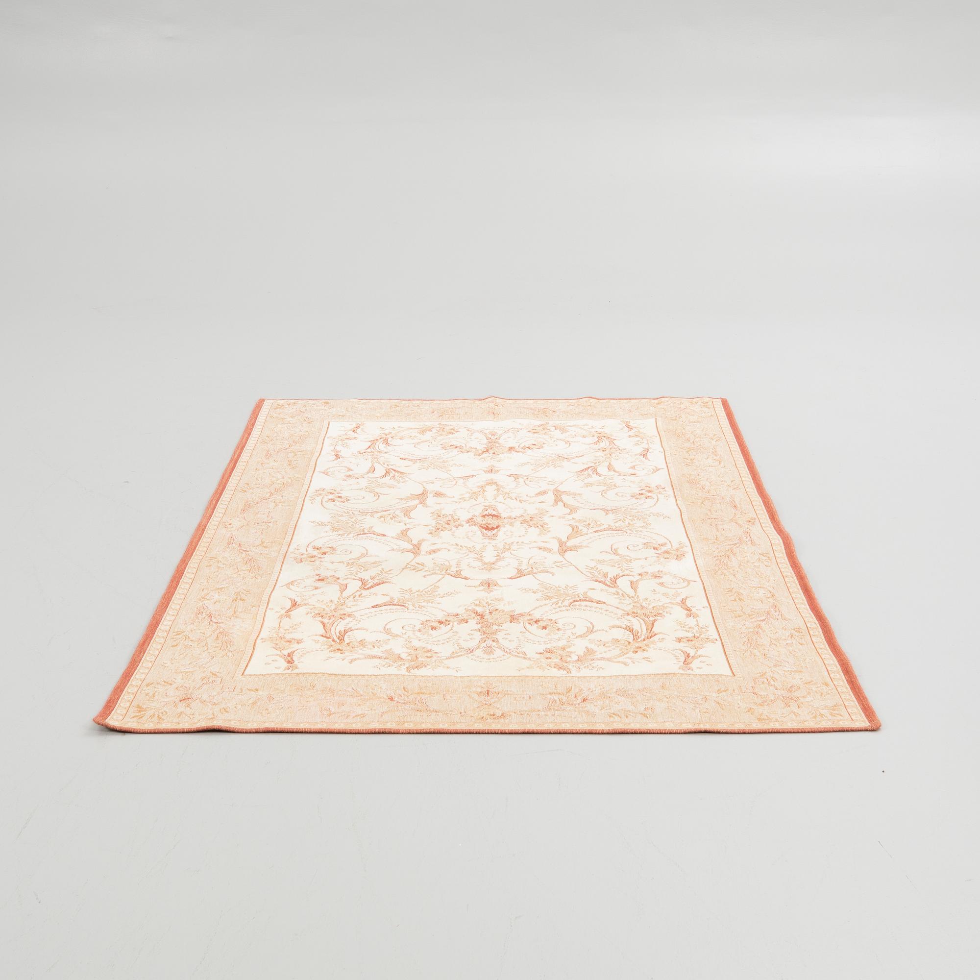 Laura Ashley, rug, machine-made, 234 x 156 cm.