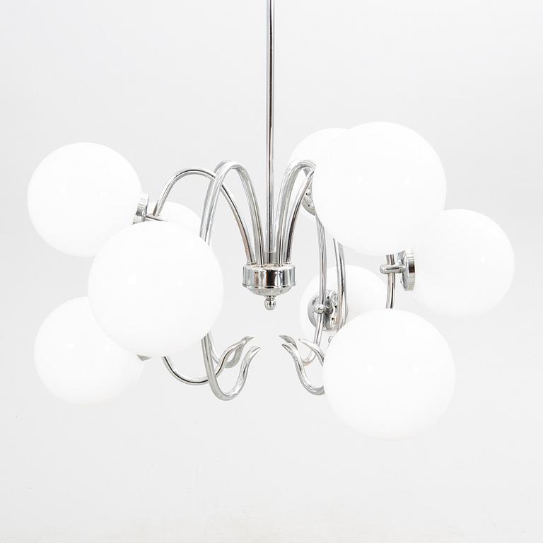 A late 20th century ceiling pendant.