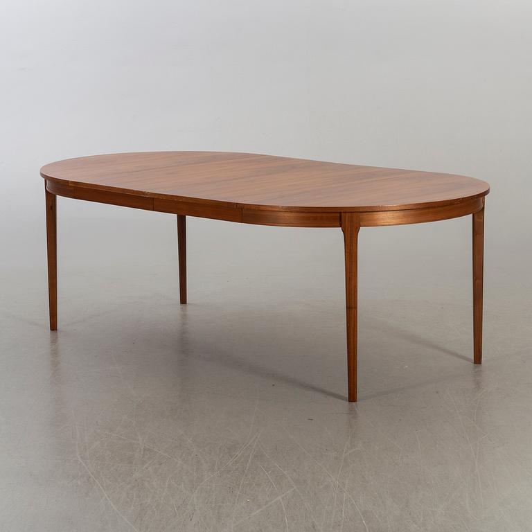 STOLAR 4 st Farstrup samt BORD, Danmark 1900-talets andra hälft.