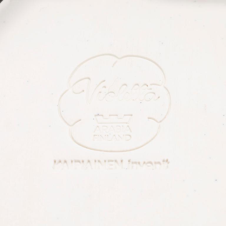 Birger Kaipiainen, decorative plate, ceramic, stamped "Violetta 1967 Arabia Finland Kaipiainen Invenit".