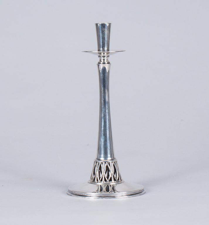 LJUSSTAKE, silver, Uppsala, MGAB 1957. Ca 145g.