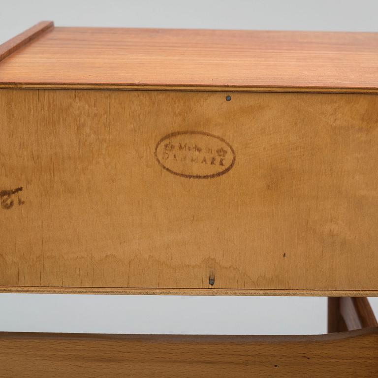 A 1960s bureau with mirror.